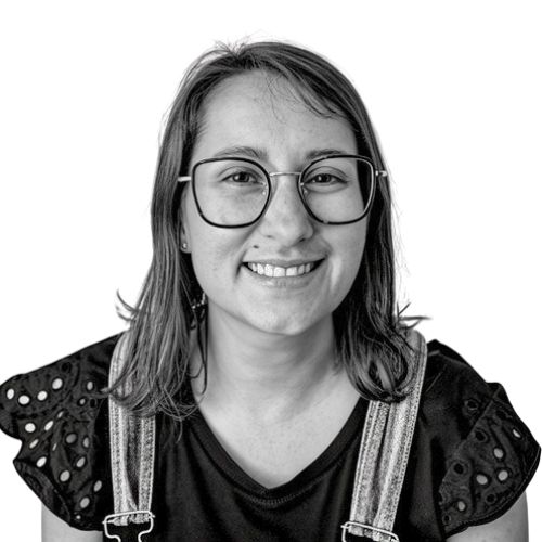 Déborah - notre conseillère en aménagement de mobilier de bureau